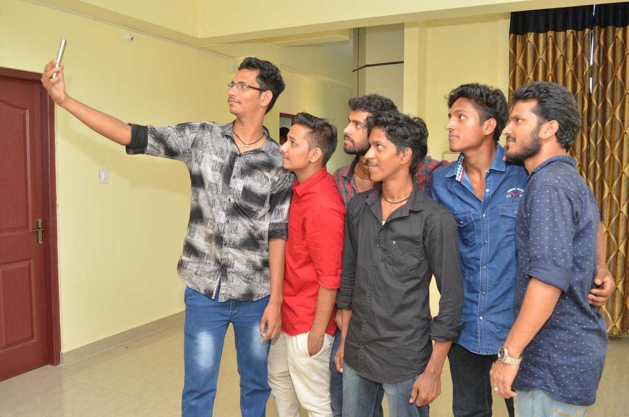 United Dreams Hotel Kannur Luaran gambar